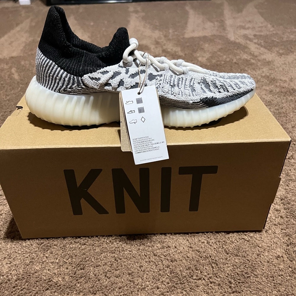 Yeezy Boost 350 V2 CMPCT Panda